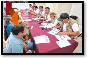 En Champotón, entregan 320 tarjetas del Banco Bienestar. 
